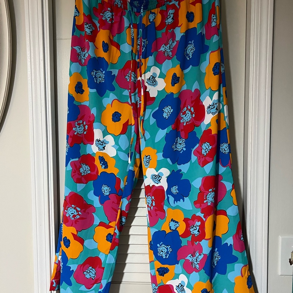 Trendy Boutique Vibrant Floral Straight Leg Pants